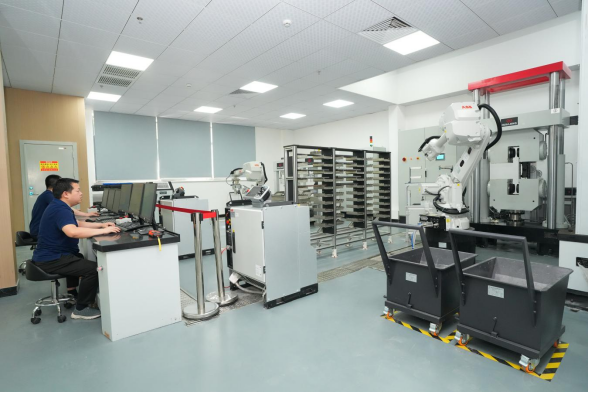 图4 试验室展示.png