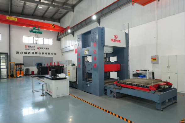 图5 试验室展示.png